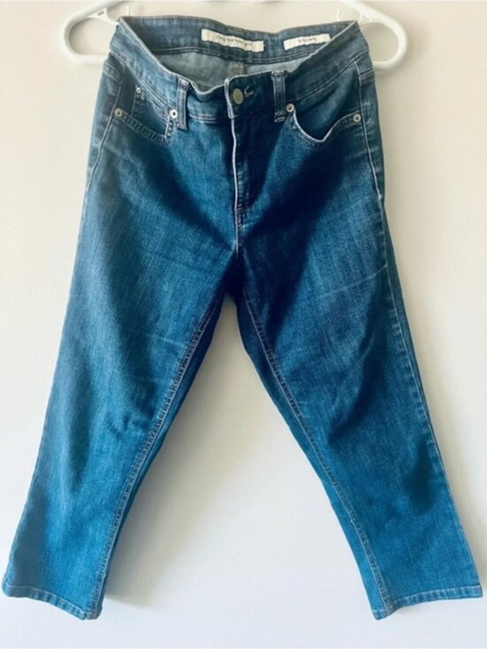 Jones New York Soho Capri Jeans Medium-Dark Wash